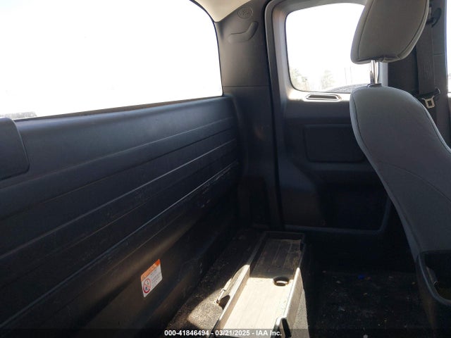 5TFRX5GN4JX110222 Toyota Tacoma Sr
