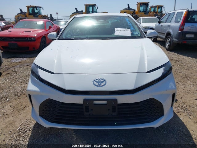 Toyota CAMRY LE 2025 4T1DAACK1SU033775 Image 12