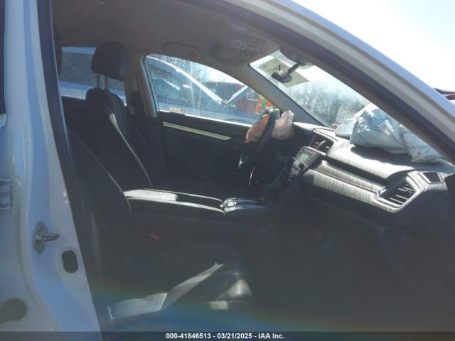 2HGFC2F61KH538800 Honda Civic Lx