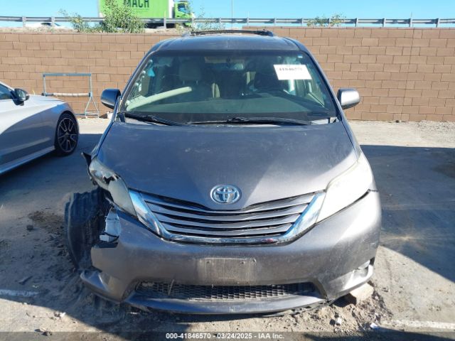 5TDYZ3DC0HS836849 Toyota Sienna Xle 8 Passenger