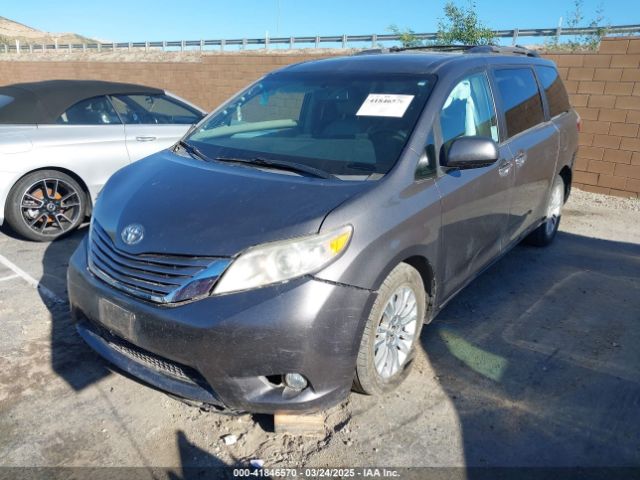 5TDYZ3DC0HS836849 Toyota Sienna Xle 8 Passenger