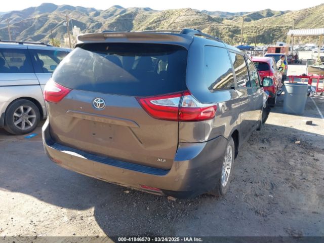 5TDYZ3DC0HS836849 Toyota Sienna Xle 8 Passenger