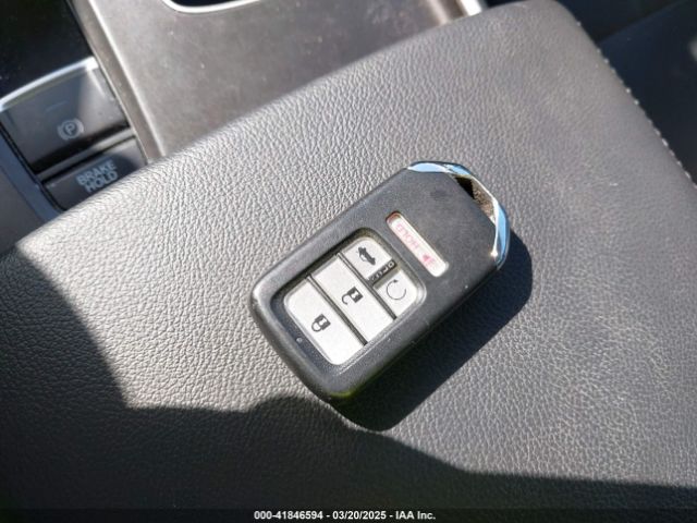 1HGCV2F91KA006422 Honda Accord Touring 2.0t