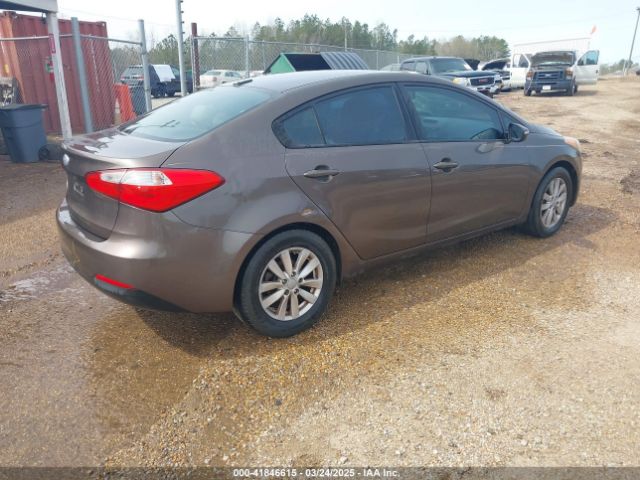 KNAFX4A61E5200795 KIA FORTE LX
