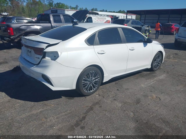 3KPF54AD0PE673778 KIA Forte Gt-line