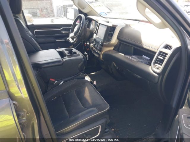 1C6RREJT1NN393446 RAM 1500 Laramie  4x2 5'7 Box