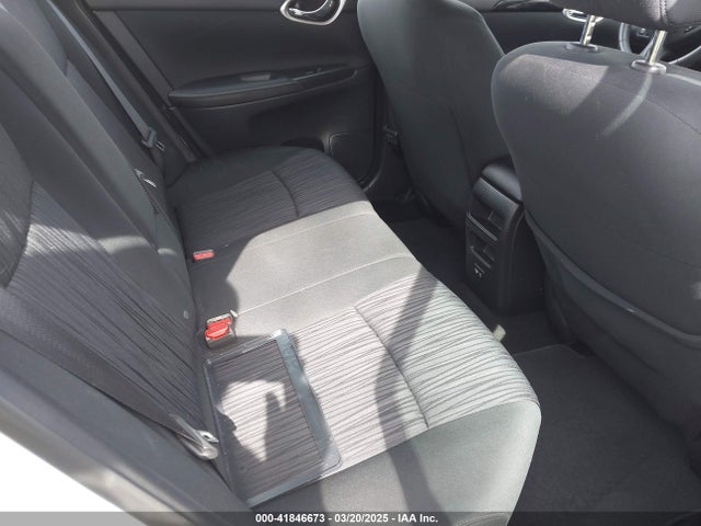 3N1AB7AP3KY380708 Nissan SENTRA SV
