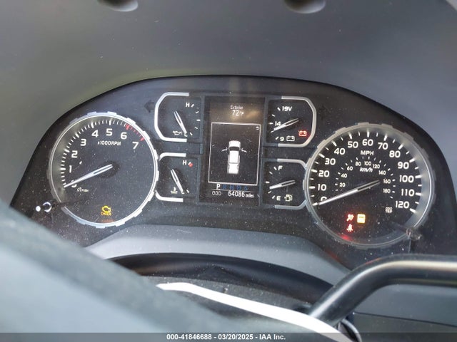 5TFDW5F15KX833817 Toyota Tundra Sr5 5.7l V8