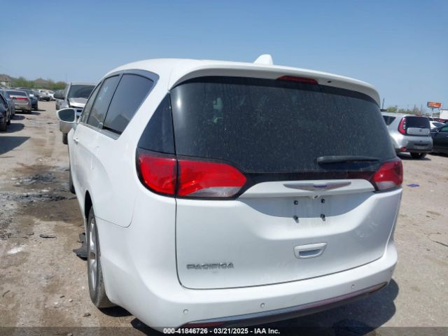 2C4RC1FG5KR541627 Chrysler Pacifica Touring Plus