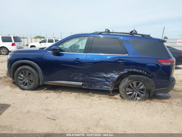 5N1DR3BB6NC211566 Nissan Pathfinder Sv 2wd