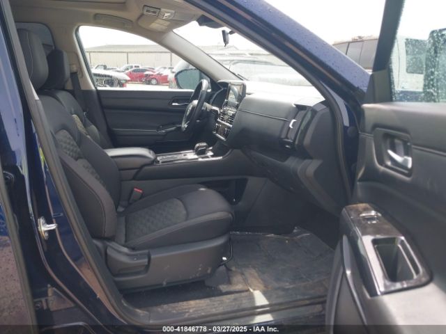 5N1DR3BB6NC211566 Nissan Pathfinder Sv 2wd