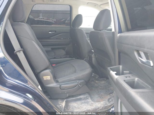 5N1DR3BB6NC211566 Nissan Pathfinder Sv 2wd