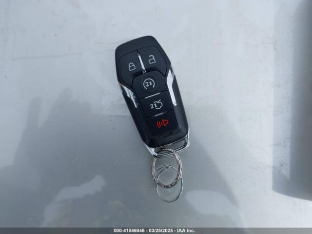 2LMPJ8LR3HBL14806 Lincoln Mkx Reserve