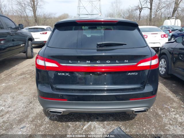 2LMPJ8LR3HBL14806 Lincoln Mkx Reserve