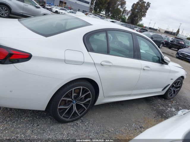 WBA13AG06PCM79635 BMW 530e