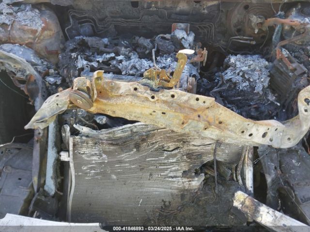 2T3P1RFV9PW380450 Toyota Rav4 Xle