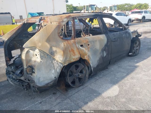 2T3P1RFV9PW380450 Toyota Rav4 Xle