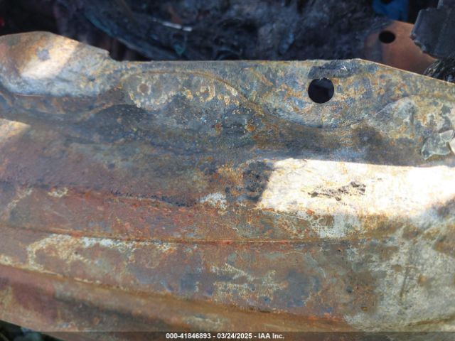 2T3P1RFV9PW380450 Toyota Rav4 Xle