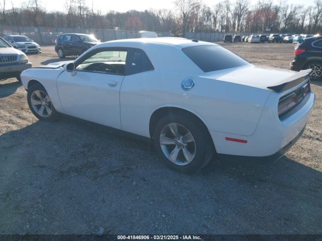 2C3CDZAG4GH336746 Dodge Challenger Sxt