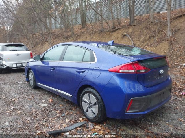 2022 HYUNDAI IONIQ HYBRID KMHC75LC3NU269519 Photo 2