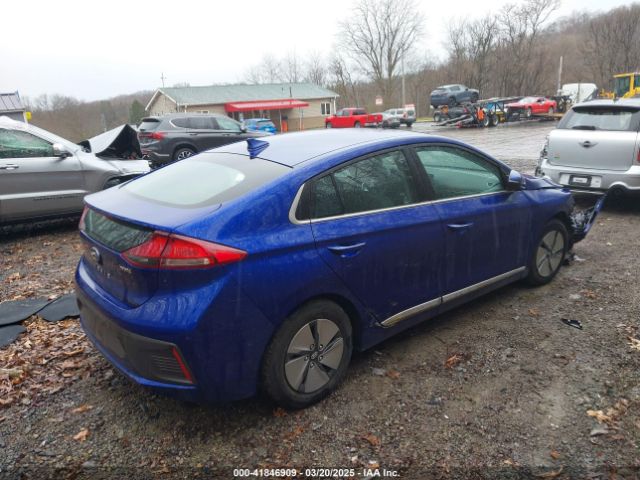 2022 HYUNDAI IONIQ HYBRID KMHC75LC3NU269519 Photo 3