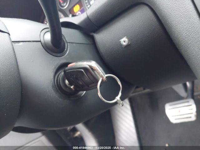 2013 AUDI A3 WAUBEAFM1DA006333 Photo 10