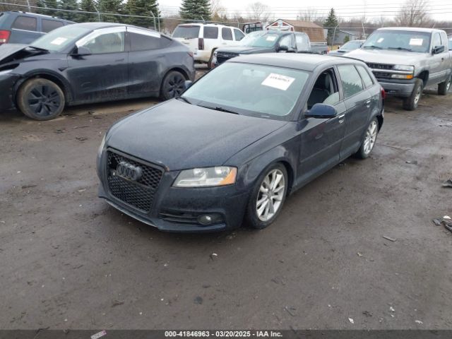2013 AUDI A3 WAUBEAFM1DA006333 Photo 1