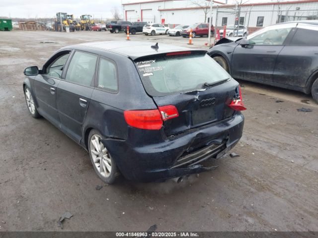 2013 AUDI A3 WAUBEAFM1DA006333 Photo 2