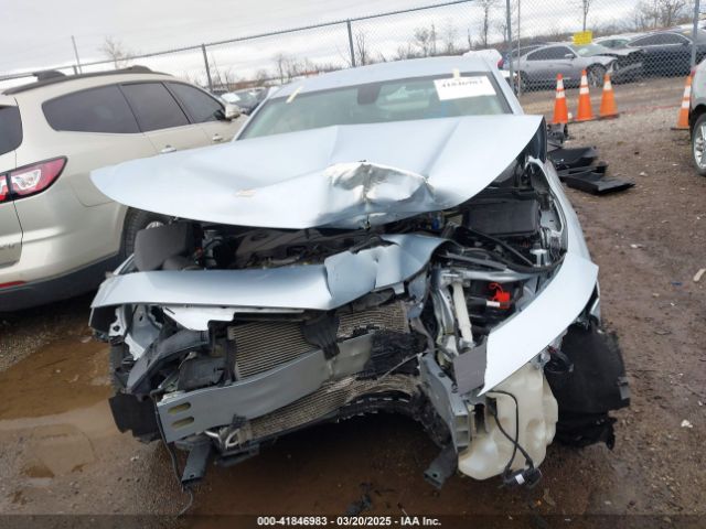 1G1ZD5ST1JF220853 Chevrolet MALIBU LT