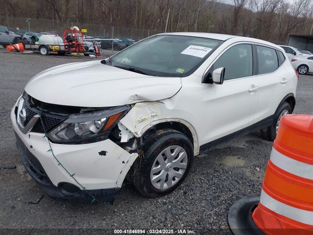 JN1BJ1CR2HW108265 Nissan Rogue Sport S