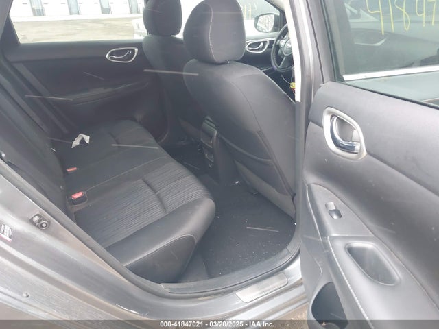 3N1AB7APXJY346117 Nissan SENTRA SV