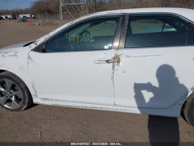 4T1BF1FK0EU837400 Toyota Camry Se Sport