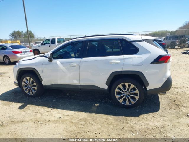 2T3C1RFV9KC028333 Toyota Rav4 Xle Premium