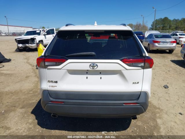 2T3C1RFV9KC028333 Toyota Rav4 Xle Premium