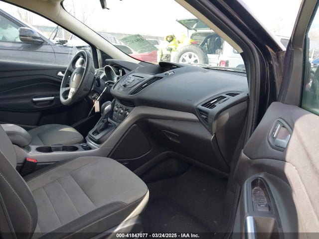 1FMCU0GX5FUA90327 Ford ESCAPE SE