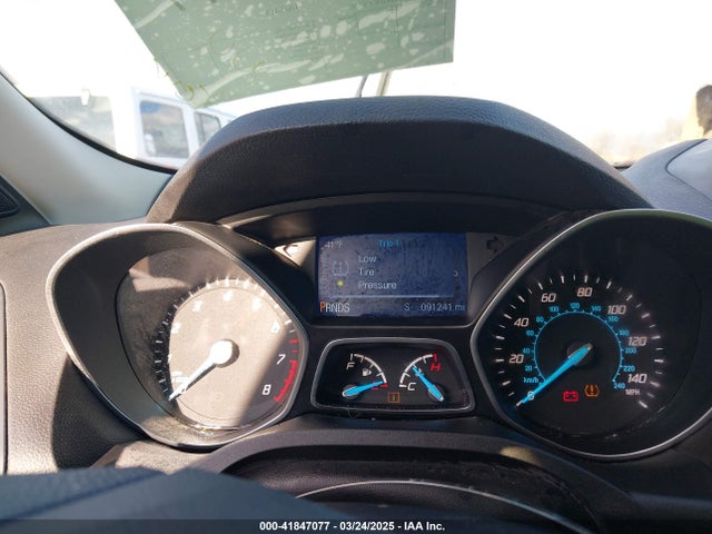 1FMCU0GX5FUA90327 Ford ESCAPE SE