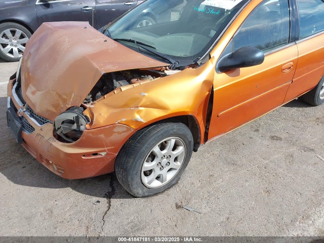 41847181 :رقم المزاد ، 1B3ES56C95D136384 vin ، 2005 Dodge Neon Sxt مزاد بيع