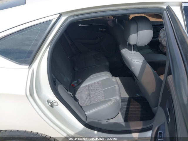 1G1115SL2EU127217 Chevrolet IMPALA 1LT