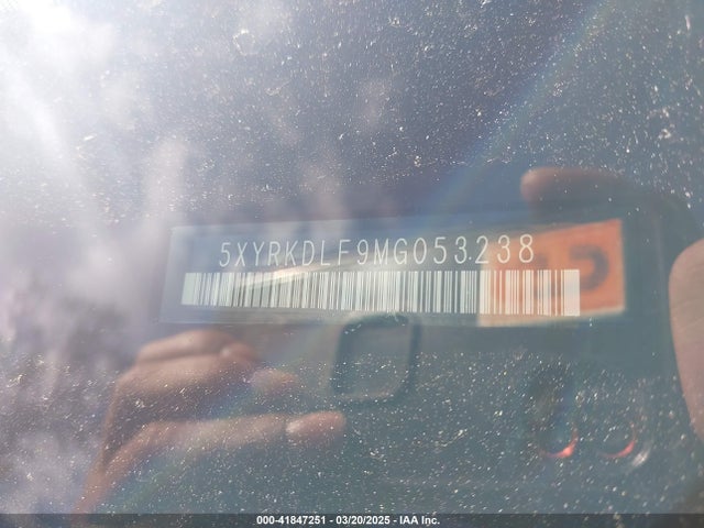 5XYRKDLF9MG053238 KIA SORENTO SX
