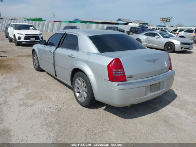 2005 CHRYSLER 300C 2C3JA63H05H693522 Photo 2