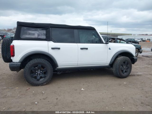 1FMDE5BH2NLB90209 Ford Bronco Black Diamond
