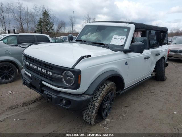 1FMDE5BH2NLB90209 Ford Bronco Black Diamond