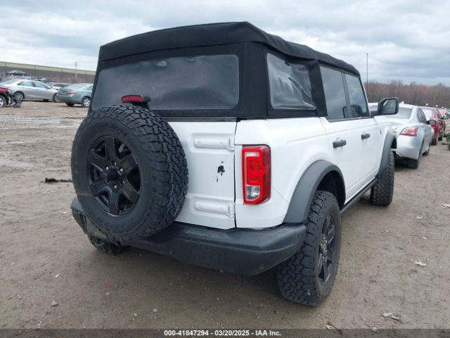 1FMDE5BH2NLB90209 Ford Bronco Black Diamond