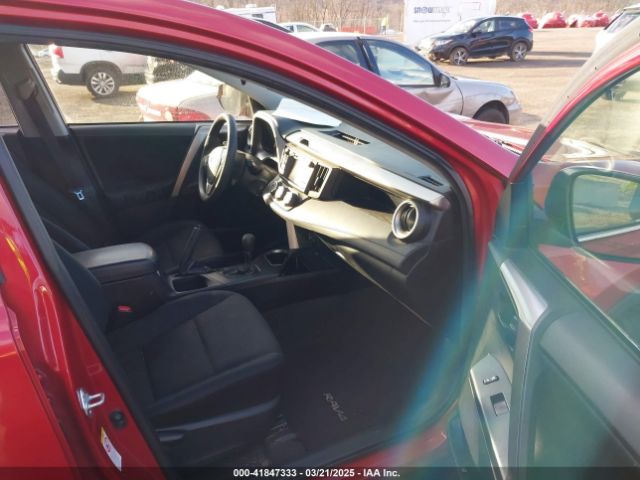 JTMBFREVXGJ100692 Toyota RAV4 LE