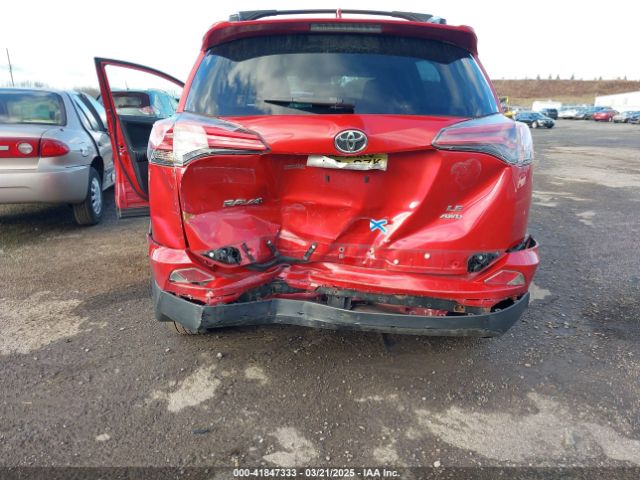 JTMBFREVXGJ100692 Toyota RAV4 LE
