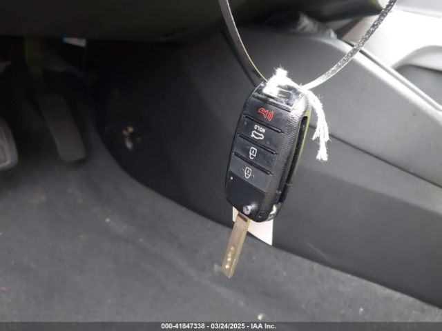 3KPA24AD9PE629927 KIA RIO S