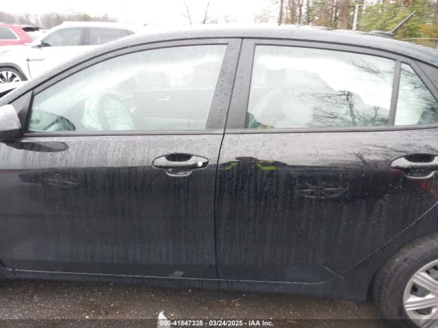 3KPA24AD9PE629927 KIA RIO S