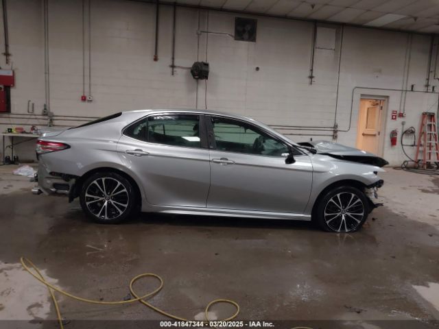 4T1B11HKXJU672462 Toyota CAMRY SE