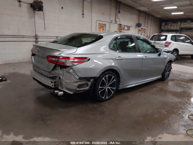 4T1B11HKXJU672462 Toyota CAMRY SE