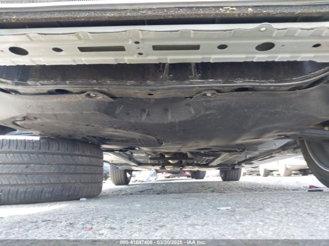 4T1G11AK8MU553894 Toyota CAMRY SE